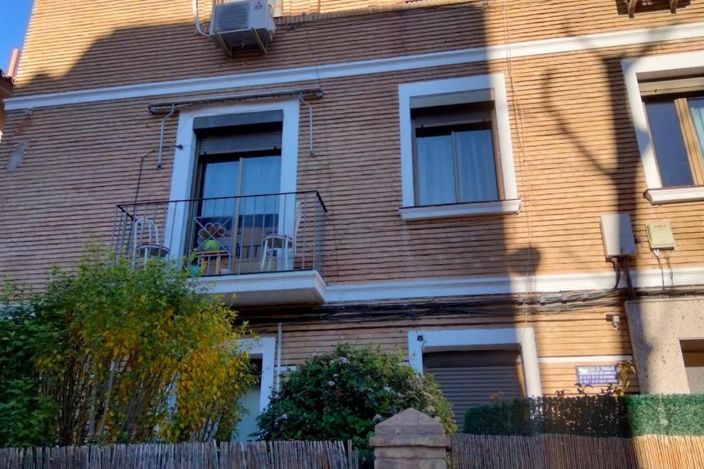 Apartamento Turistico Zaragoza Bagian luar foto
