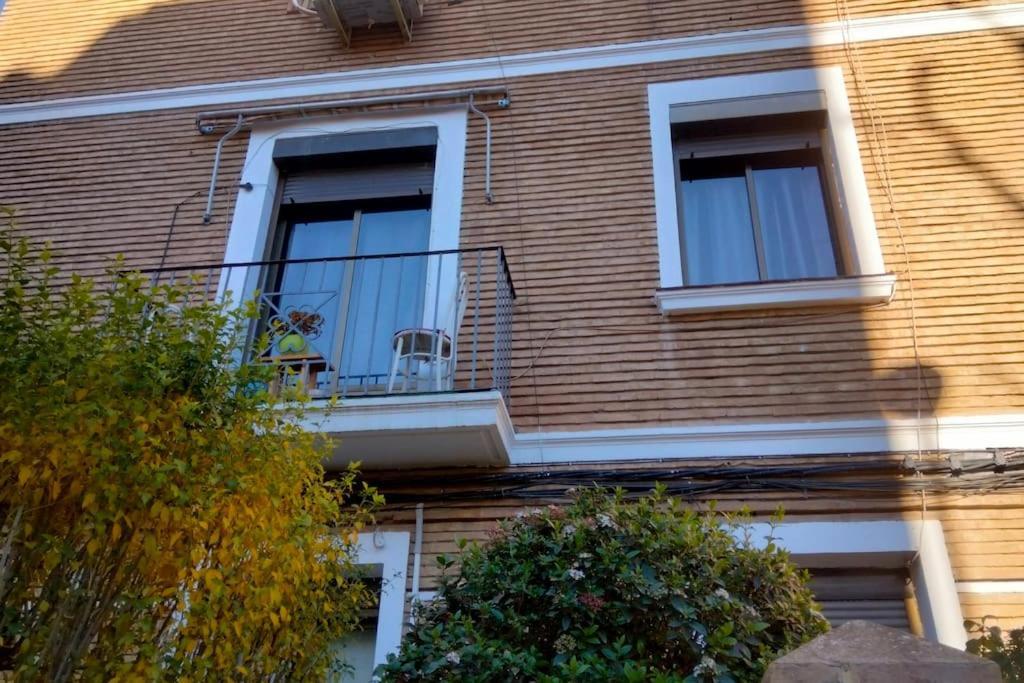 Apartamento Turistico Zaragoza Bagian luar foto
