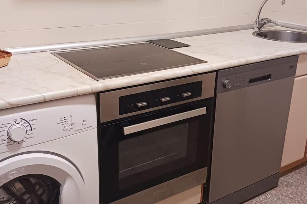 Apartamento Turistico Zaragoza Bagian luar foto