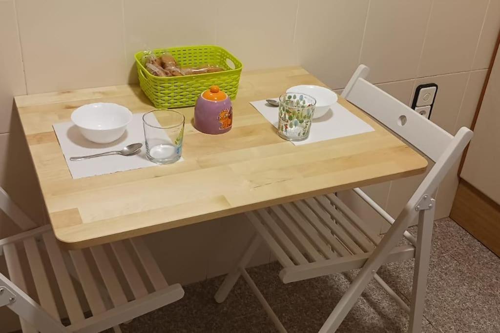 Apartamento Turistico Zaragoza Bagian luar foto