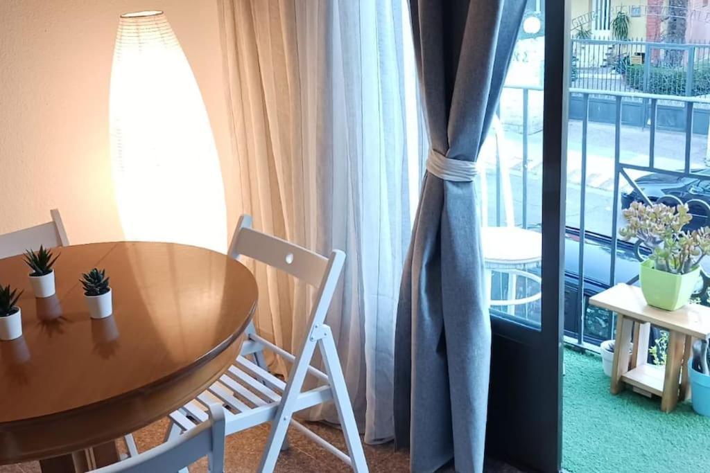 Apartamento Turistico Zaragoza Bagian luar foto